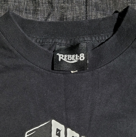 T Shirt - Picture 3 of 3